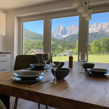 アパート Deluxe Blasbichlerhof ラムサウ・アム・ダッハシュタイン